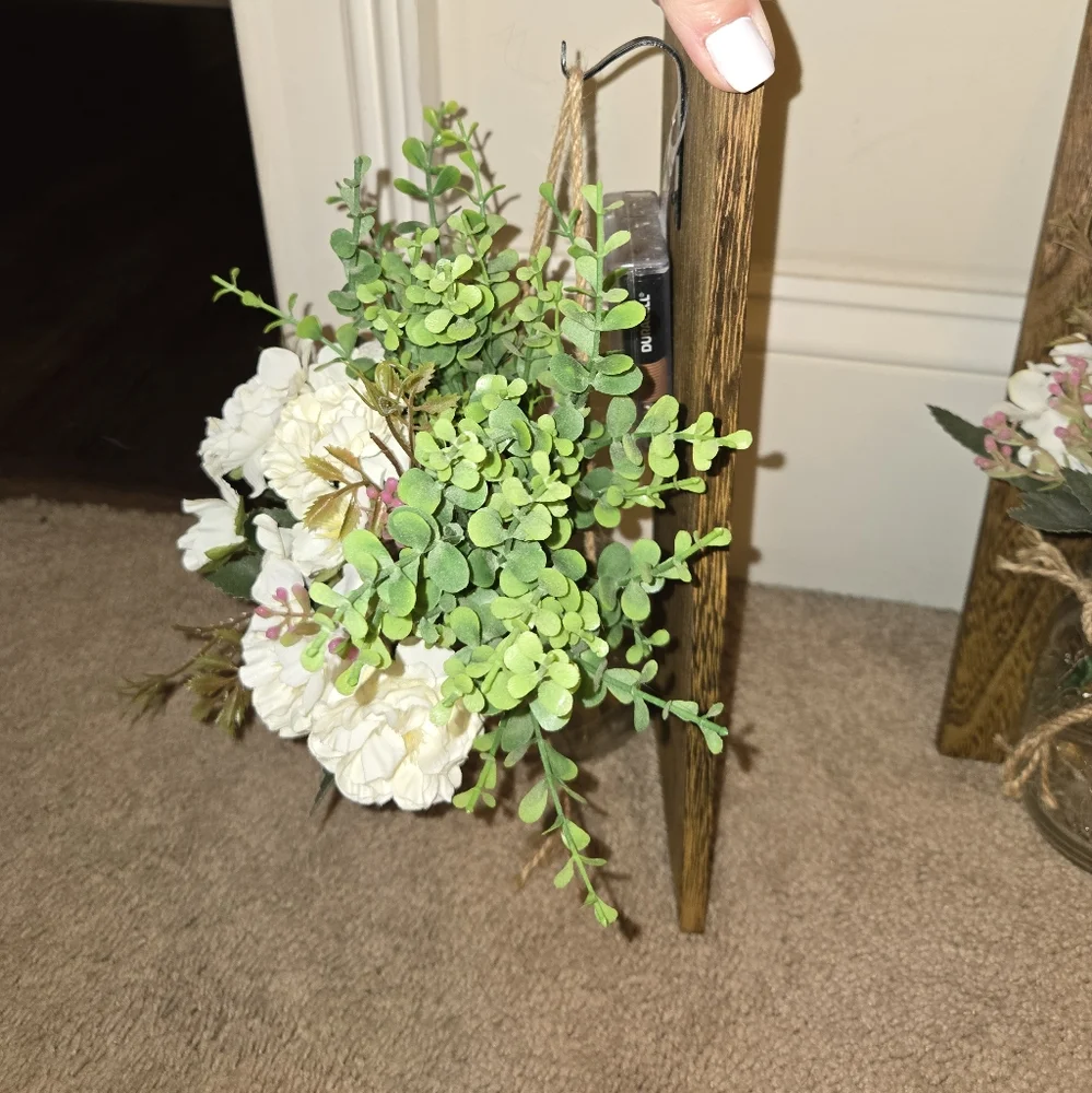 Rustic Wall-Mounted Floral Arrangement with White Flowers And Lights Set Of 2